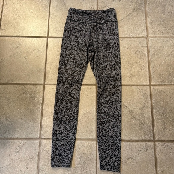 Kiragrace Women’s Extra Large High Rise Leggings Cheetah Print - Picture 1 of 7